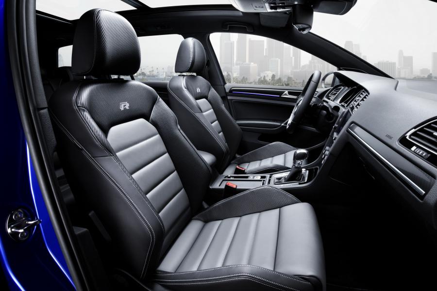  Volkswagen Golf R Variant 2015 года  (фото 8 из 25)